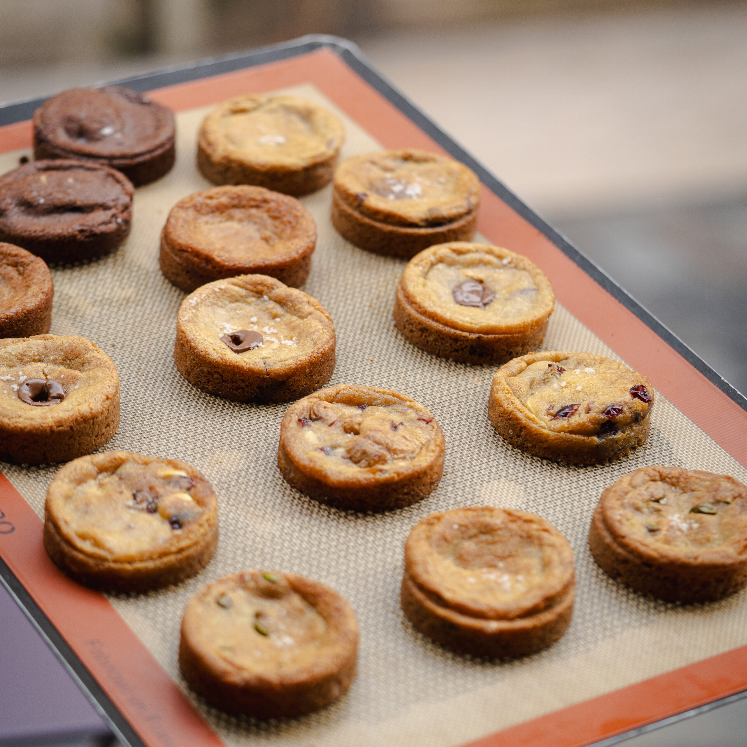 Cookies de Henriette et Olga – L'Artisanat Gourmand Cookies de Henriette et Olga – Gourmandises Fondantes et Naturelles – Découvrez des Saveurs Artisanales